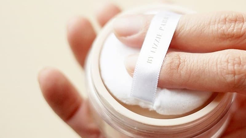 bedak untuk kulit sensitif
