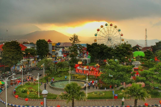 wisata batu malang