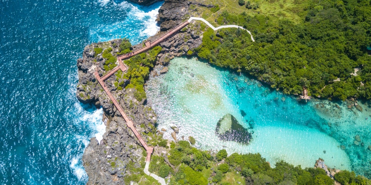 Pantai Nihiwatu Sumba
