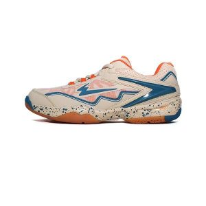 sepatu badminton terbaik