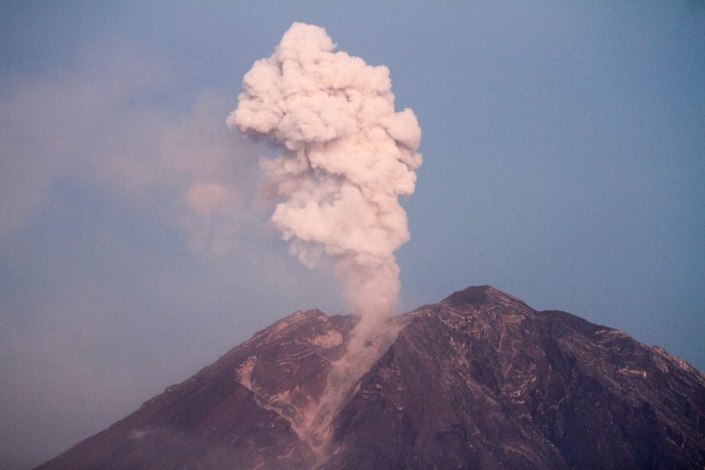 gunung merapi