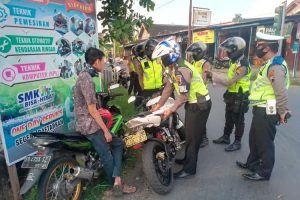 operasi knalpot