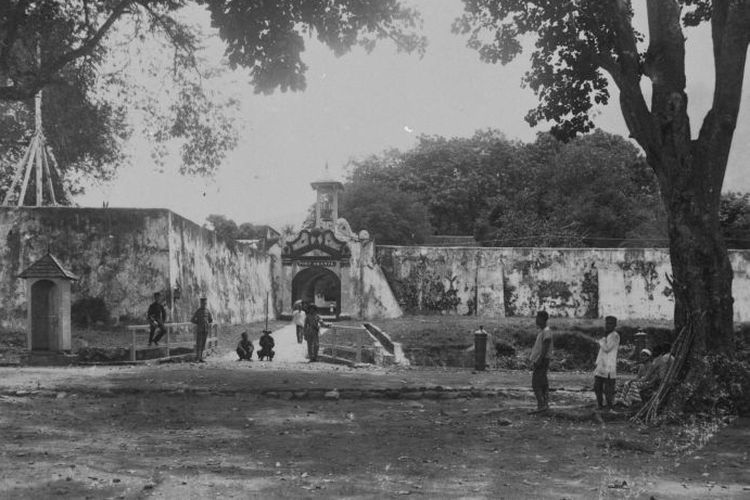 keindahan banda neira
