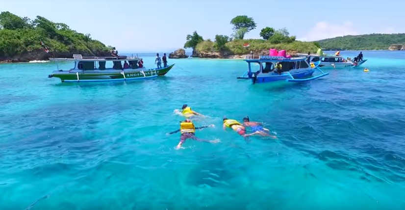 Pink Beach Lombok