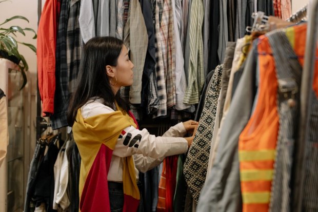 pakaian thrifting