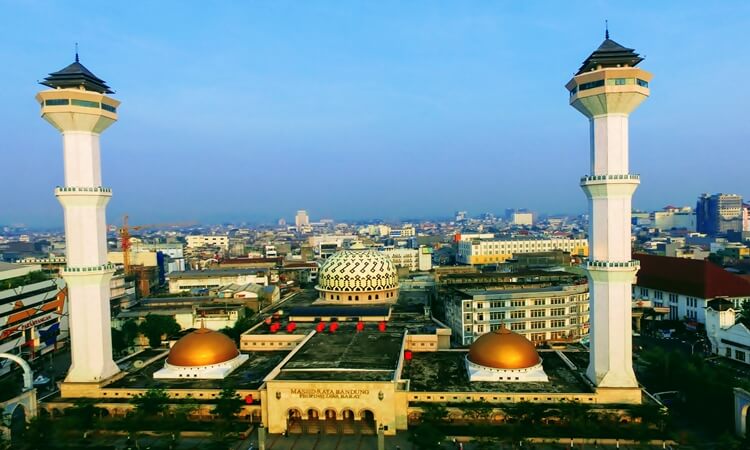 masjid raya agung