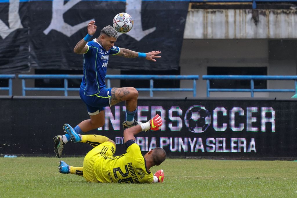 kompetisi