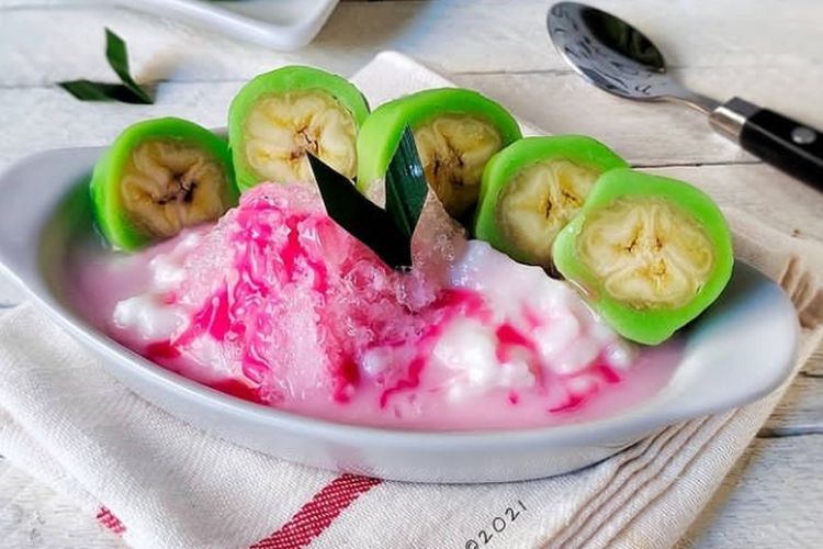 Es pisang ijo 