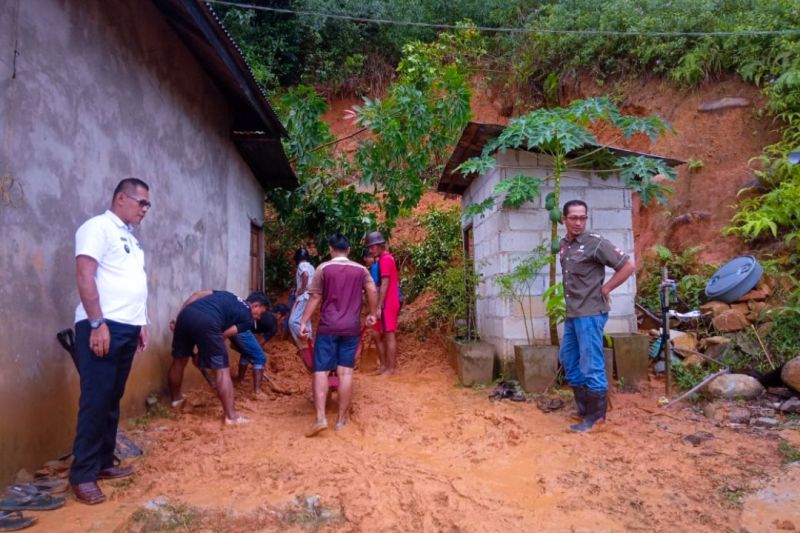hujan lebat