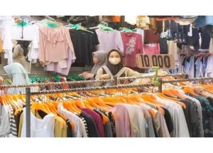 thrifting