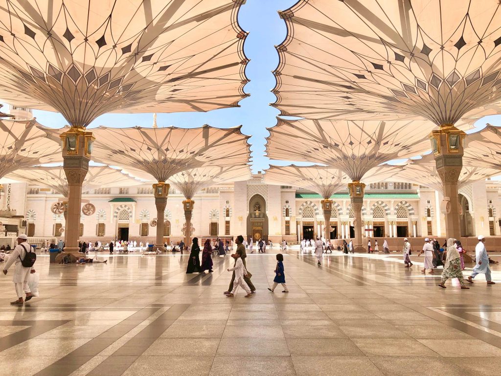 Payung raksasa masjid Nabawi