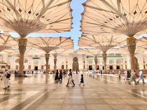 Payung raksasa masjid Nabawi