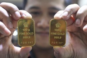 Catatkan Rekor Tertinggi, Harga Emas Tembus 2 Juta Per Gram