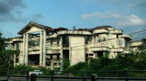 Rumah hantu Darmo