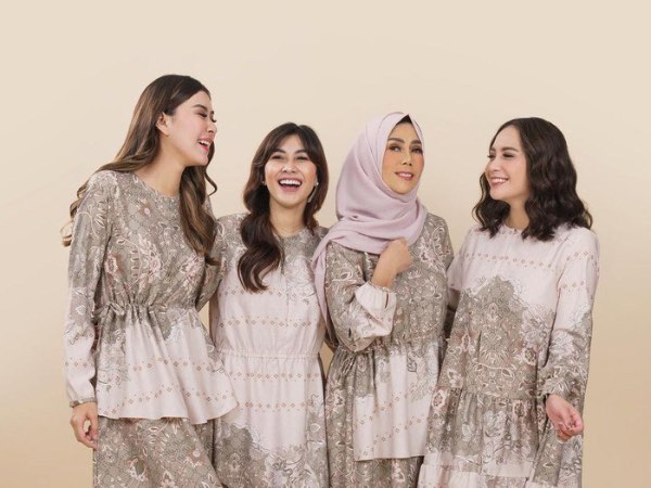 outfit lebaran wanita