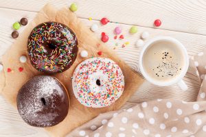 donat tengahnya bolong