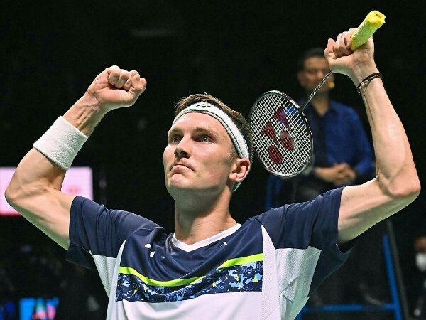 viktor axelsen