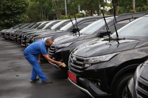 mobil dinas