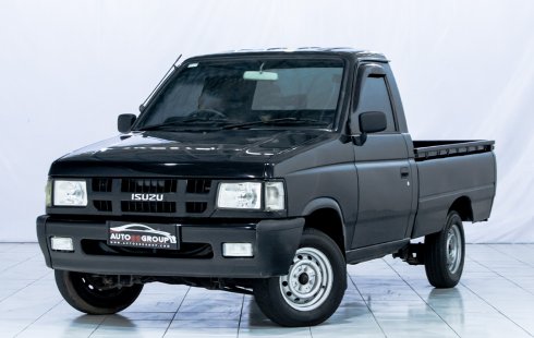 isuzu panther