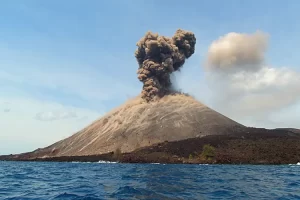 gunung anak krakatau