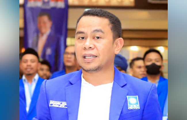 iskandar idrus