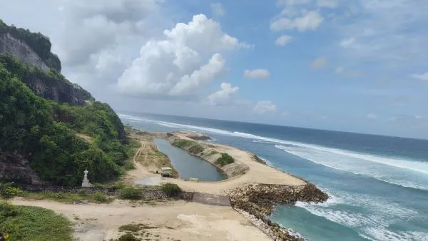 Reklamasi Pantai Melasti