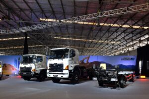 truk hino