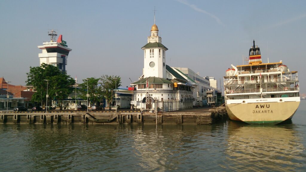 Pelabuhan terbesar
