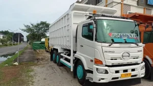 Hino FM260 JD