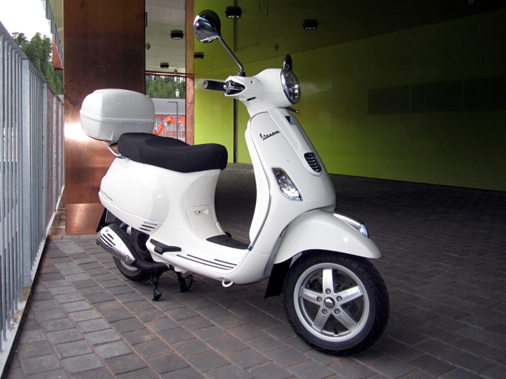 Jenis Vespa matic bekas