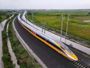 852 Pekerja China Dilibatkan dalam Operasional Kereta Cepat Jakarta-Bandung