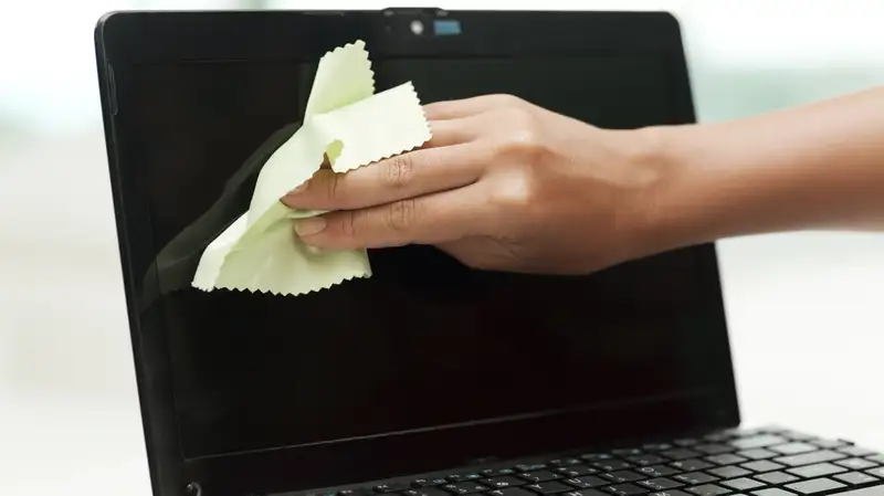 kamera laptop gelap