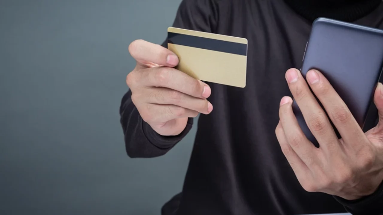 3 Langkah Tepat Mengatasi KTP Disalahgunakan untuk Pinjaman Online 23-7-2023