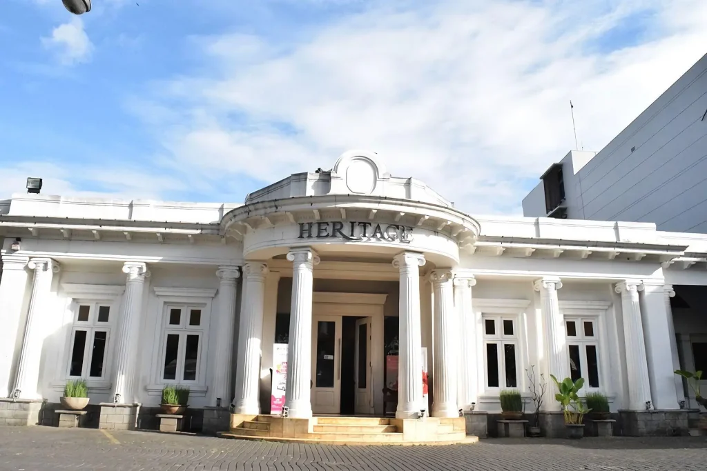 6 Tempat Belanja Murah Bandung yang Ramah Kantong-29-7-2023