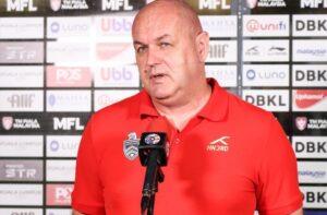 Bojan Hodak, pelatih kepala Persib, pelatih- aru persib