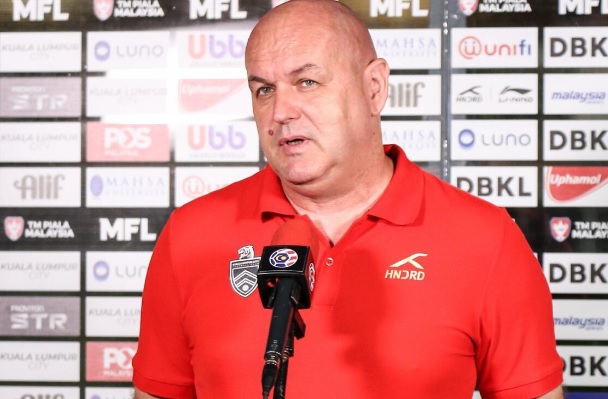 Bojan Hodak, pelatih kepala Persib, pelatih- aru persib