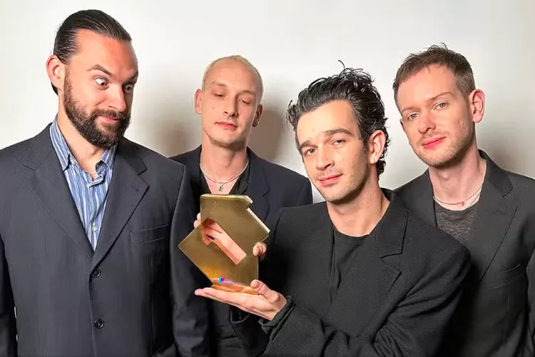 Fakta The 1975, Band yang Dikecam Malaysia Karena Ciuman 24-7-2023