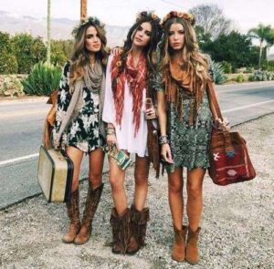 Gaya Bohemian Fashion Tahun 70-an Menghadirkan Kebebasan dan Kesederhanaan 06-07-2023