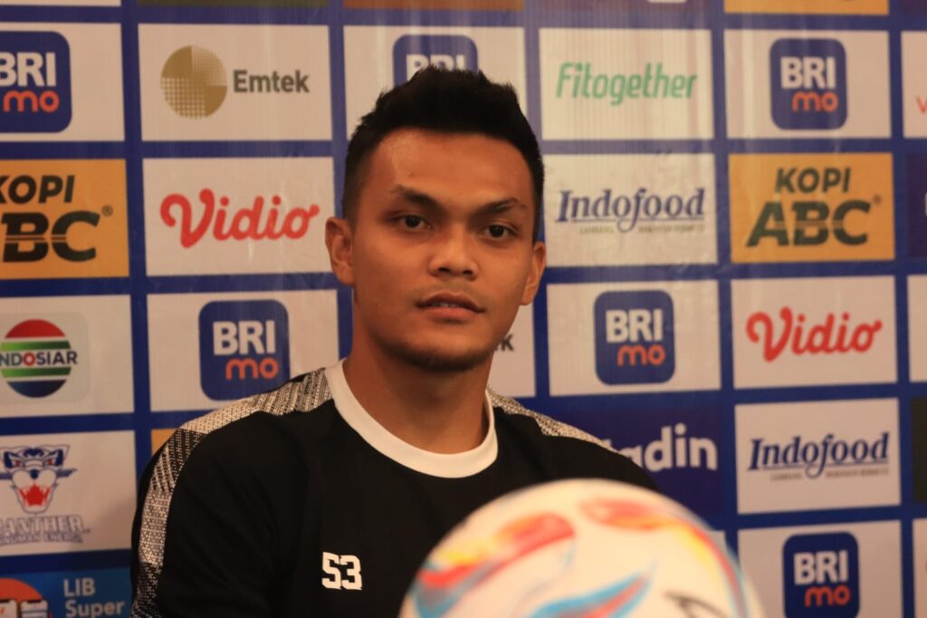 Rachmat Irianto Tetap Tegar