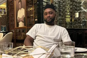 Levy Madinda, Gelandang Persib