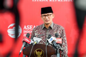 Menteri Pariwisata dan Ekonomi Kreatif, Sandiaga Uno, visa kunjungan, kunjungan wisman ke indonesia