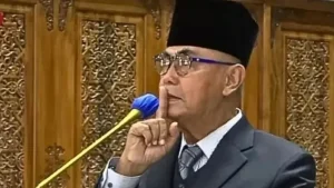 Panji Gumilang absen