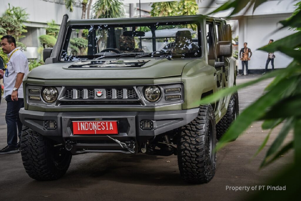 pindad maung 4x4