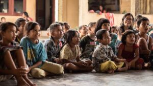 ibu kapok ulang tahun anak di panti asuhan
