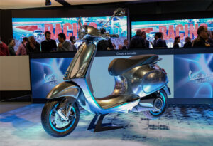 keunggulan vespa elettrica 8 7 2023