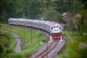 Rel Besi Dicuri di Kabupaten Bandung Bara