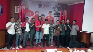 HMI PDIP Jabar Silaturahmi, pembakaran bendera, rocky gerung