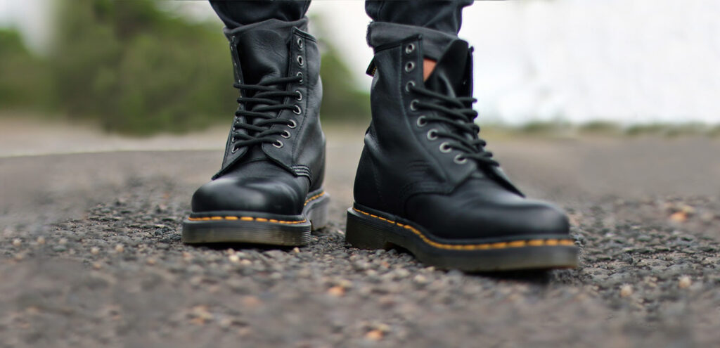 Ini Alasan Mengapa Sepatu Docmart Mahal Diawal?
