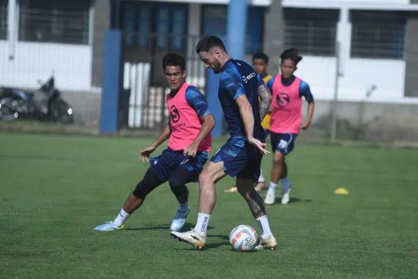 Marc Klok, Persib vs Persis Solo