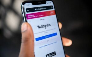 Mengganti Tema DM Instagram